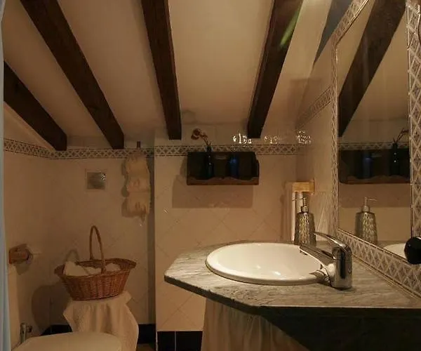 Cozy In Robledillo De Gata, 45 M² With Garden View Appartamento Robledillo De Gata