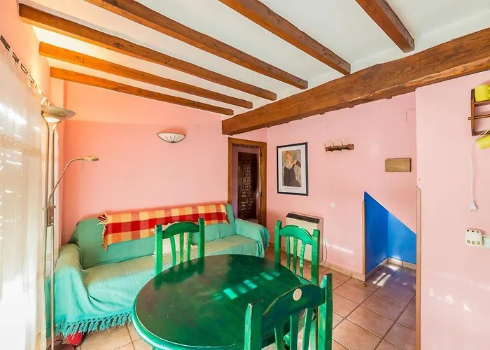 Cozy In Robledillo De Gata, 45 M² With Garden View Appartamento